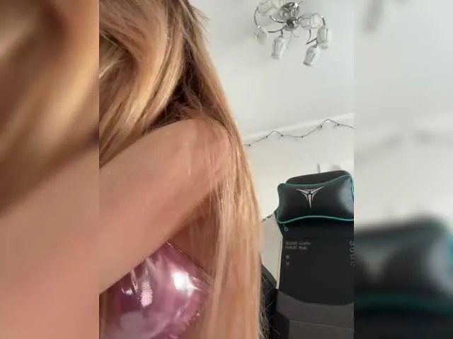 Freechat -Lana-Chester- on BongaCams