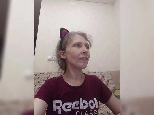 Offline -queen-margo- on BongaCams