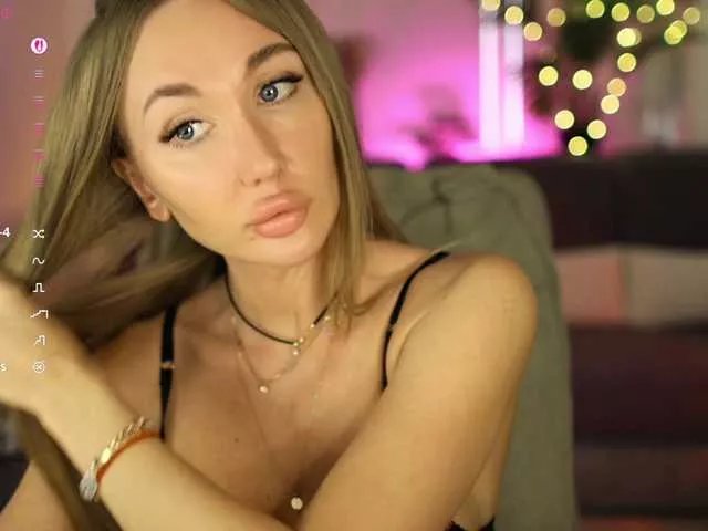 Offline -white-kitty- on BongaCams