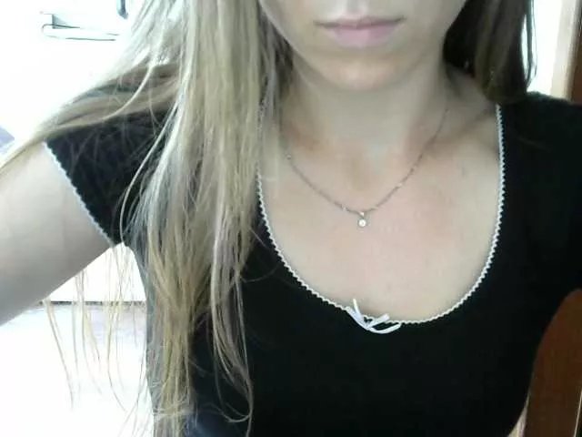 Offline Affectionate-Fairy on BongaCams