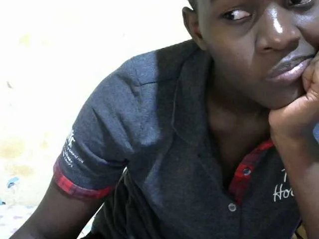 Freechat african-pussy1 on BongaCams
