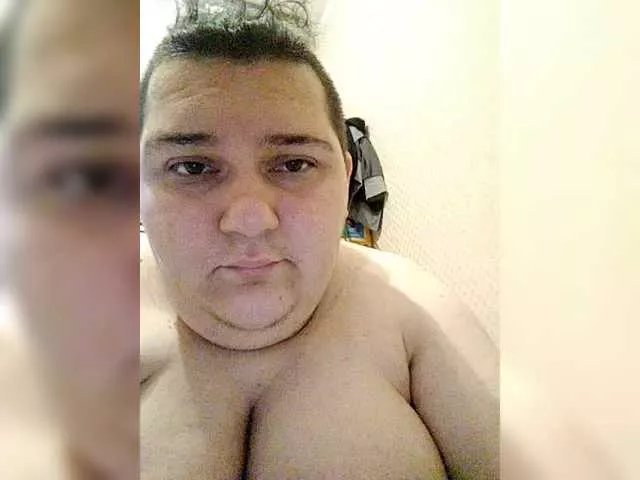 Offline AkerleyAl on BongaCams