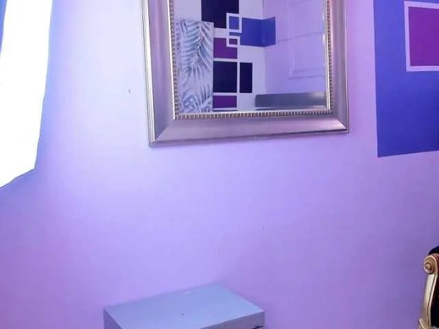 Freechat Alaiia---- on BongaCams