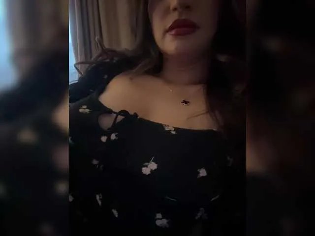 Offline Alliina-leee on BongaCams