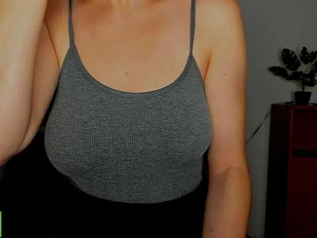 Freechat Annakillkiss on BongaCams