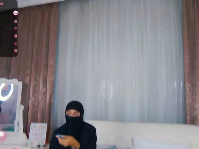 Offline arabian-princess on BongaCams