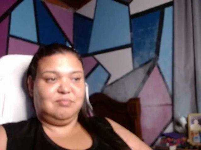 Offline beautifulchubbyqueen on BongaCams