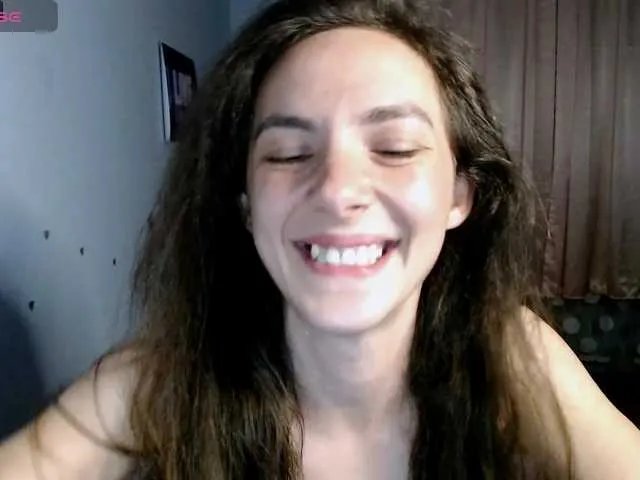 Offline bellaqueen0701 on BongaCams