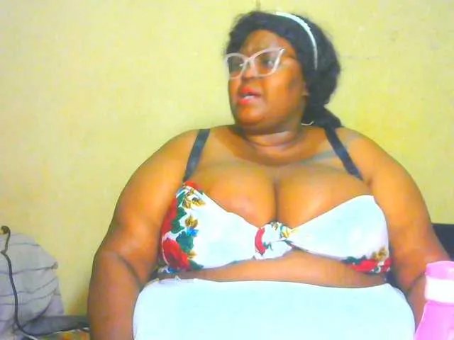 BellyGoddess on BongaCams 