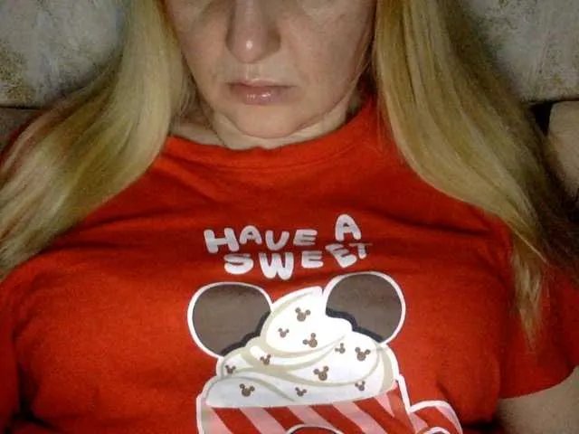 Offline BlondyVio on BongaCams