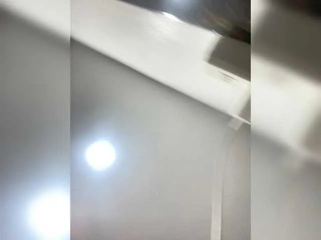 Freechat candicelovee on BongaCams