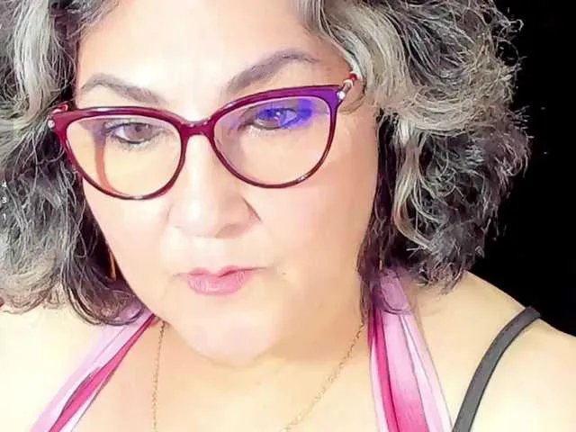 Offline cataleya-mom on BongaCams