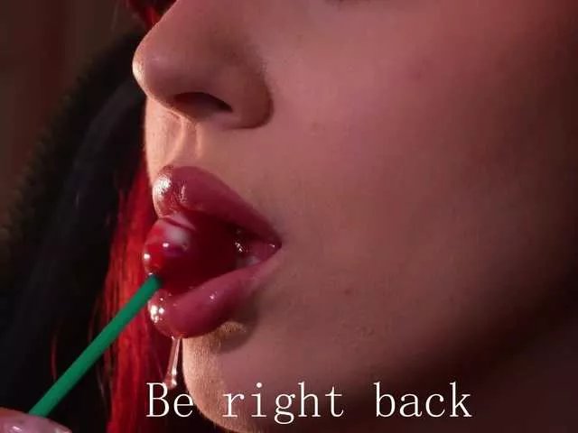 Offline ChristieWade on BongaCams