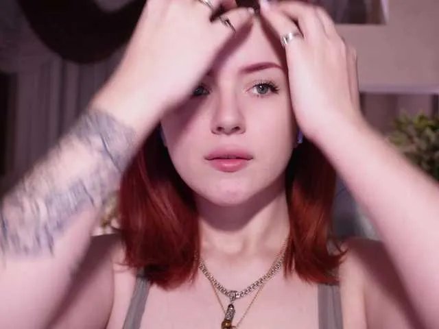 Offline ChristieWade on BongaCams