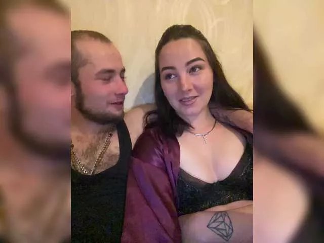 Offline CrystalAndDavis on BongaCams