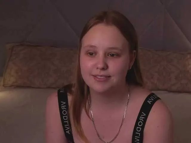 Freechat CrystallPaws on BongaCams