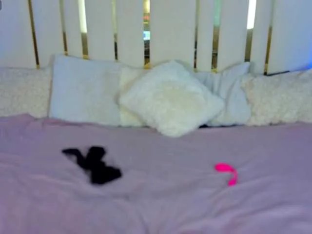 Offline DaisyDelighte on BongaCams