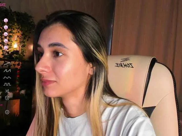 Freechat DarlaBelle on BongaCams