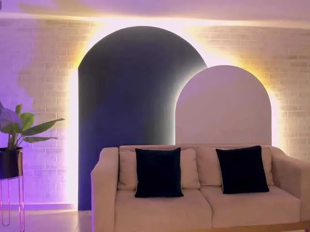 Freechat DonnaStonne on BongaCams