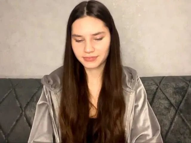 Offline ElinOroz on BongaCams