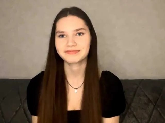 Offline ElinOroz on BongaCams