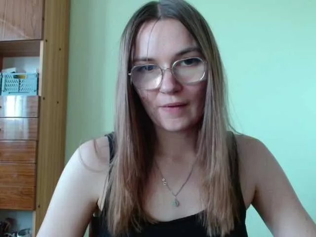 Ellyxcute on BongaCams 