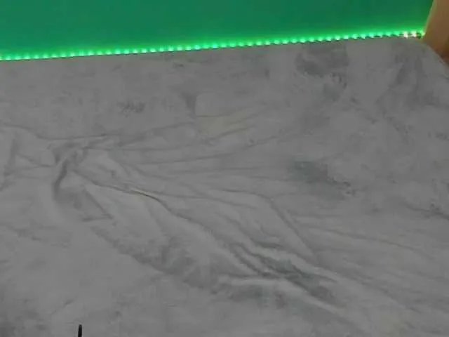 Offline Emma-Donovani on BongaCams