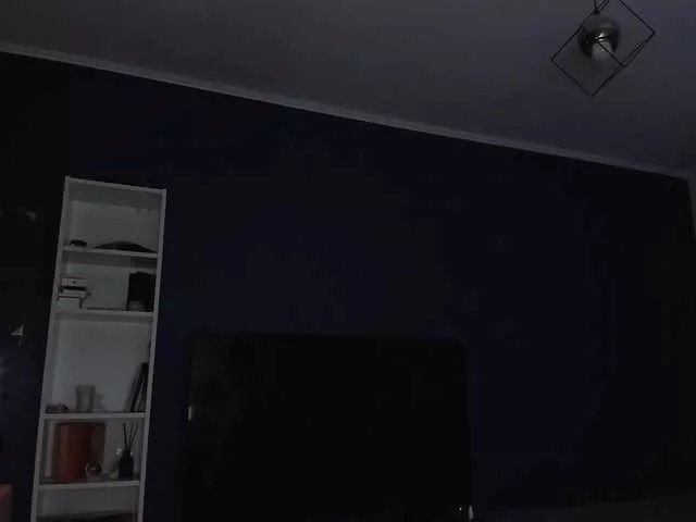 evie-sapphire on BongaCams 