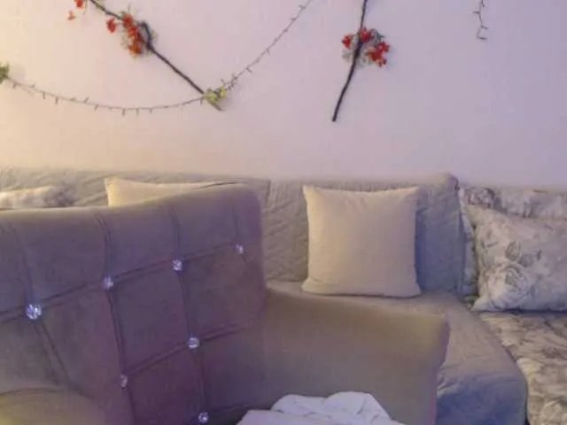 Offline goodSnowQueen on BongaCams