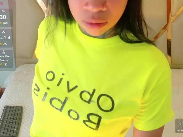 Freechat hollyvega on BongaCams