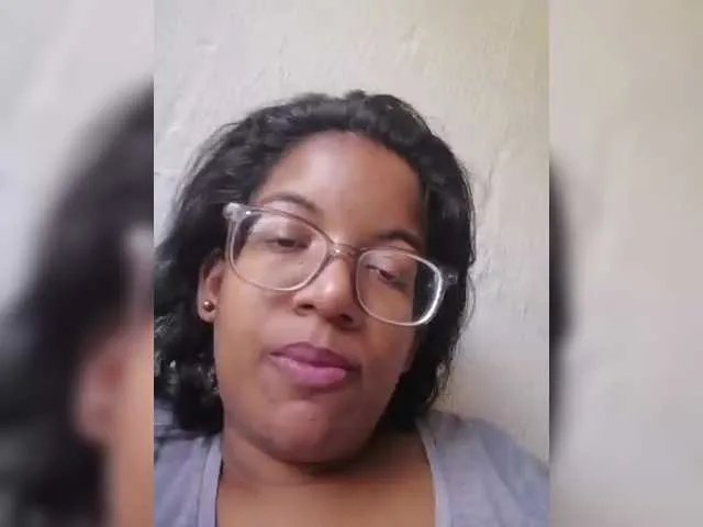 Offline IndianBeaut on BongaCams