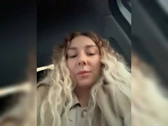 Offline Janchi- on BongaCams