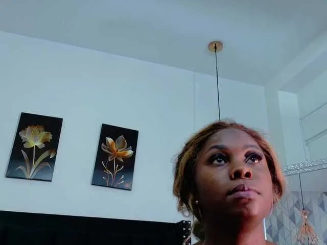 Offline kinkyandsavage on BongaCams