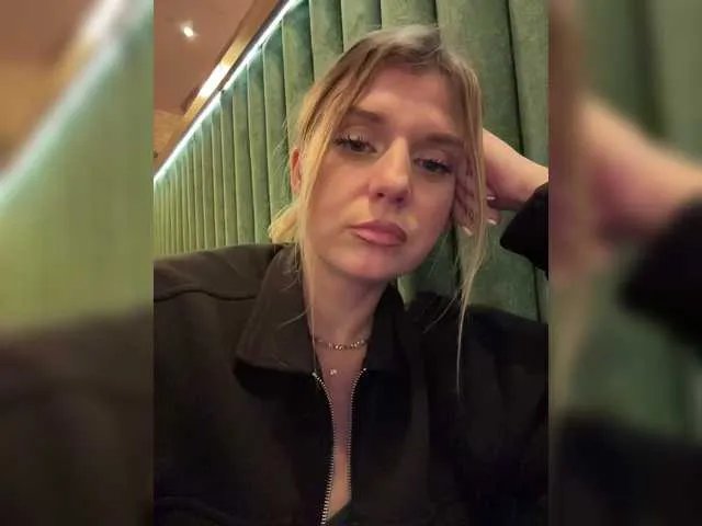 Offline KotiMrrr on BongaCams