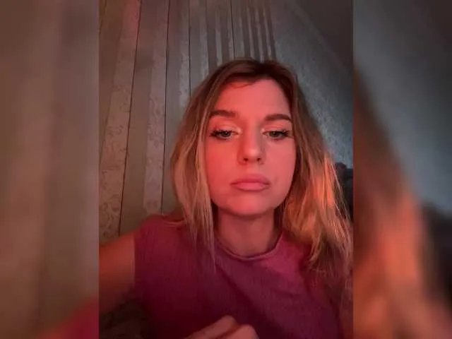 Offline KotiMrrr on BongaCams