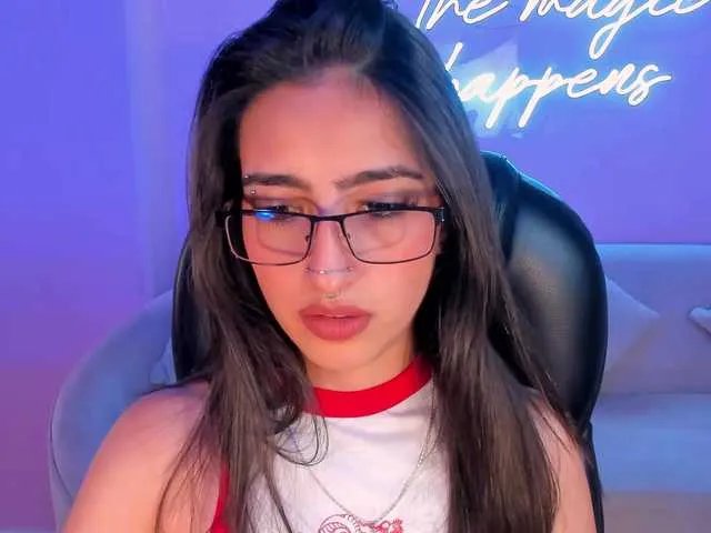 Offline LarisaSmirnov on BongaCams