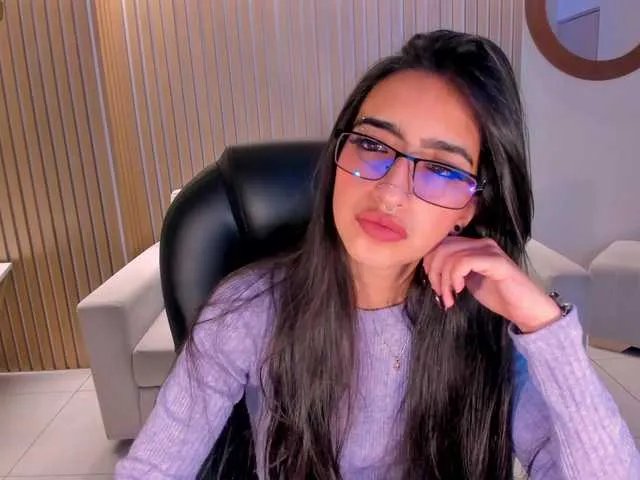 Offline LarisaSmirnov on BongaCams