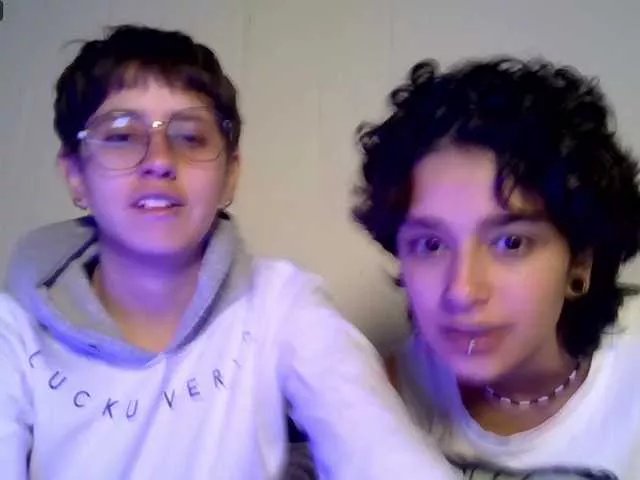 Offline Lexaandvenus on BongaCams