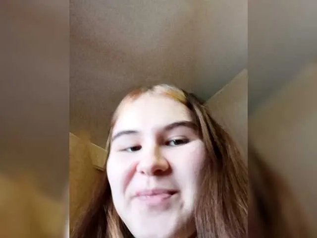 littleowlx on BongaCams 