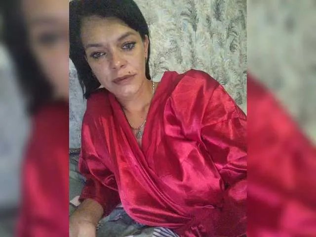 Offline Lois-Lorrie on BongaCams