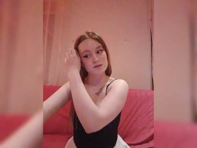 LolaMin on BongaCams