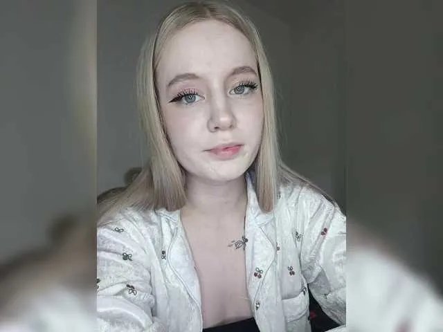 LolaMin on BongaCams