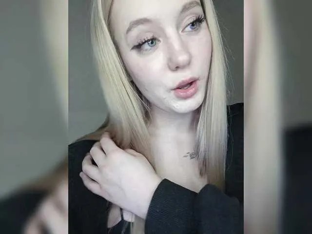 LolaMin on BongaCams