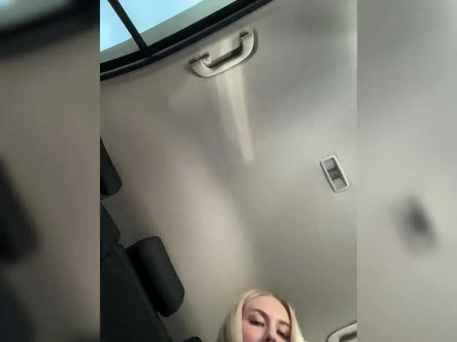 Offline Lovensesgirl on BongaCams