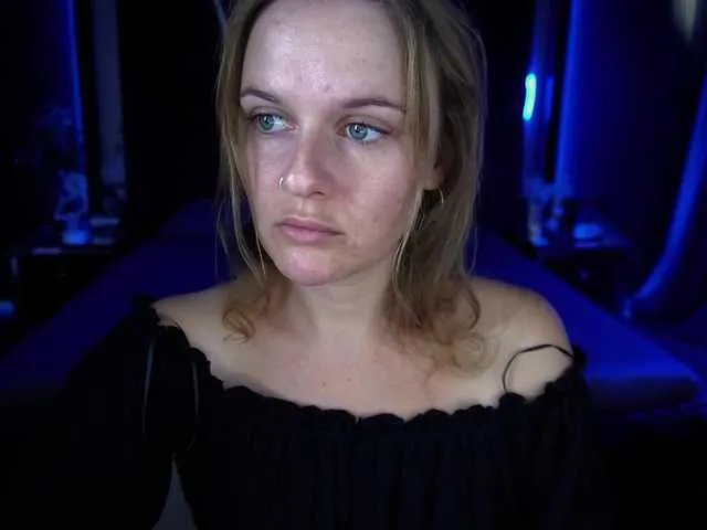 Freechat MaribelRiver on BongaCams