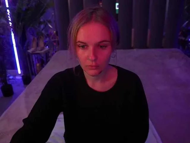 Freechat MaribelRiver on BongaCams