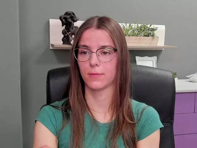 Offline MegiKiss on BongaCams