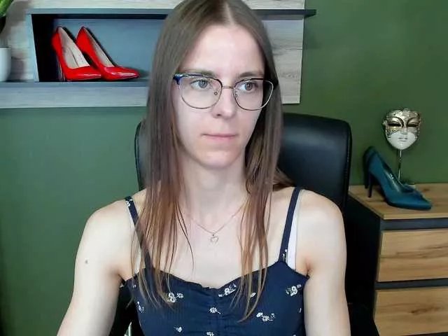 Offline MegiKiss on BongaCams