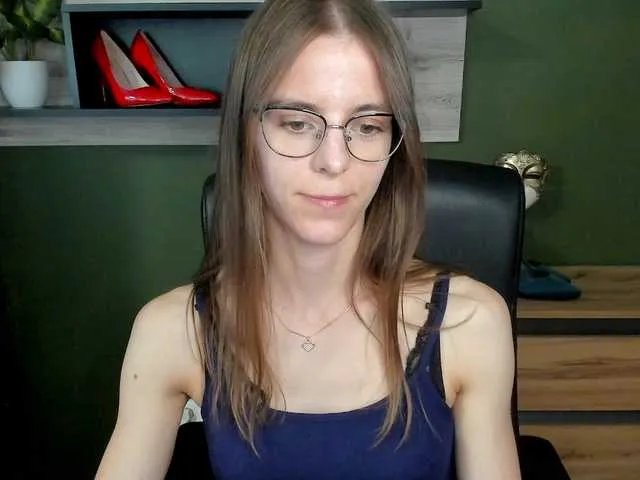 Offline MegiKiss on BongaCams