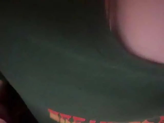 Offline mermaidlexi on BongaCams